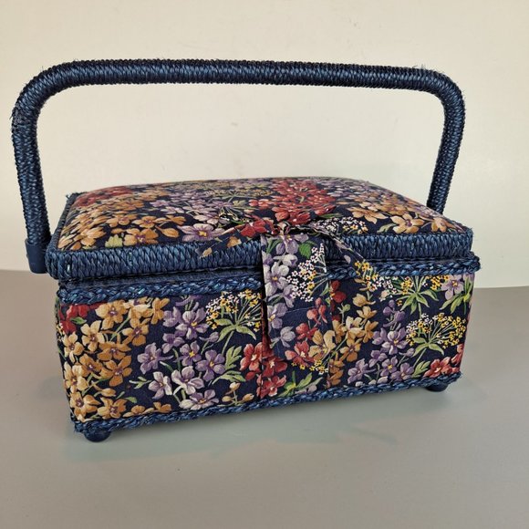 Beginner Sewing Basket 9" x 6" x 4.5" - Picture 1 of 11